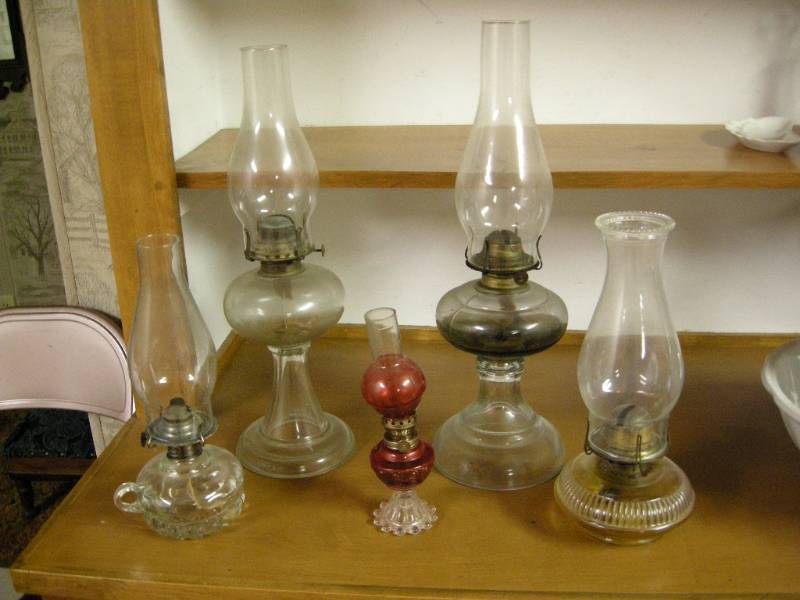 lot 109 image: Group Antique Oil Lamps