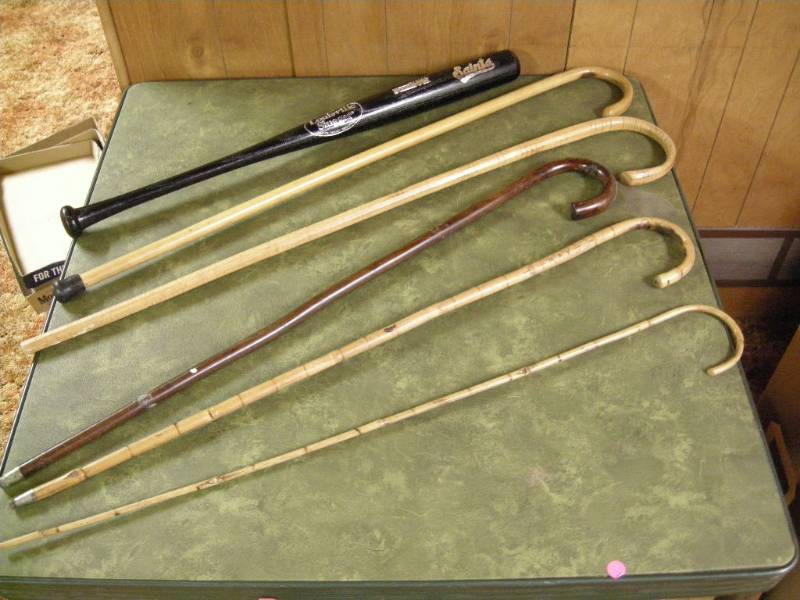 lot 119 image: Vintage Canes and Bat