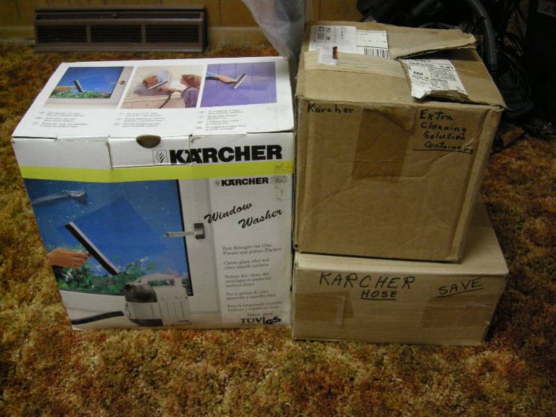 lot 122 image: Karcher Window Washer