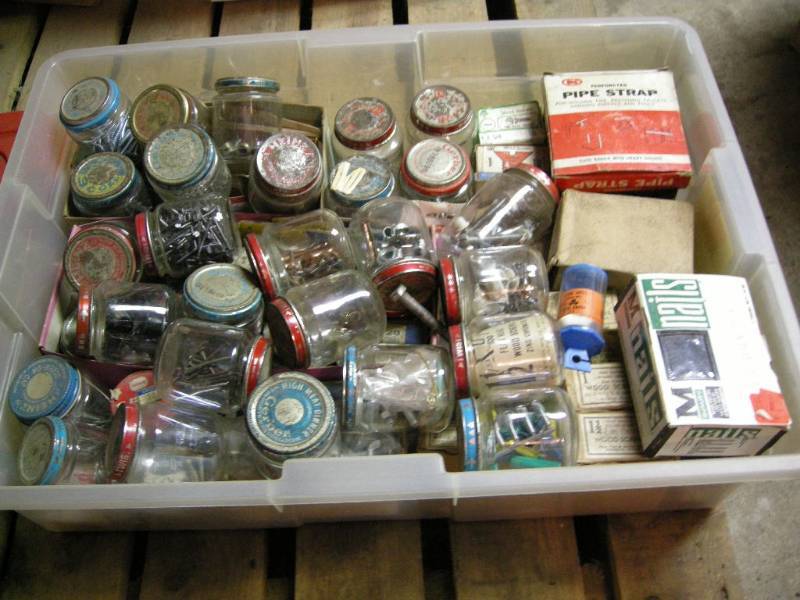 lot 133 image: Tote Full of Fasteners