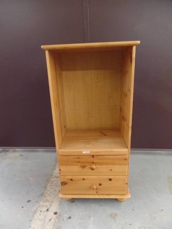 lot 549 image: Shelf Unit with Storage