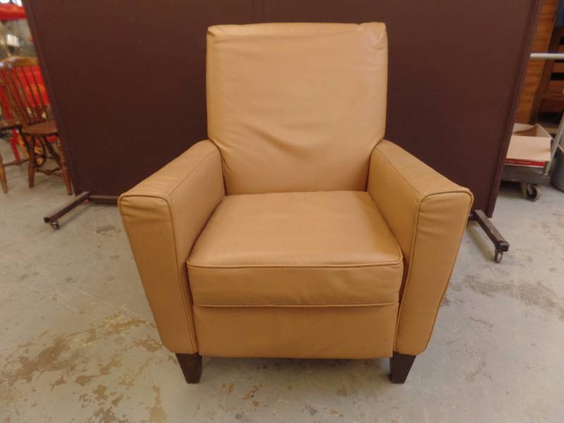 lot 588 image: Flexsteel Recliner