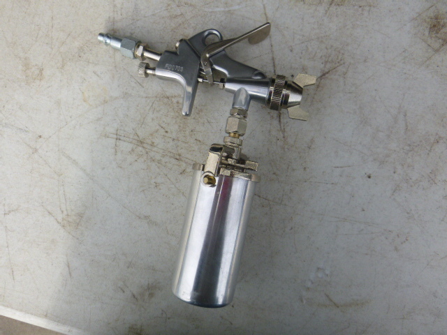 lot 6 image: Small Paint Sprayer