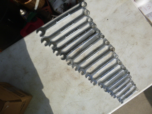 lot 12 image: 16 Northern Wrenches