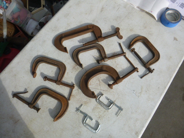 lot 15 image: Miscellaneous Clamps