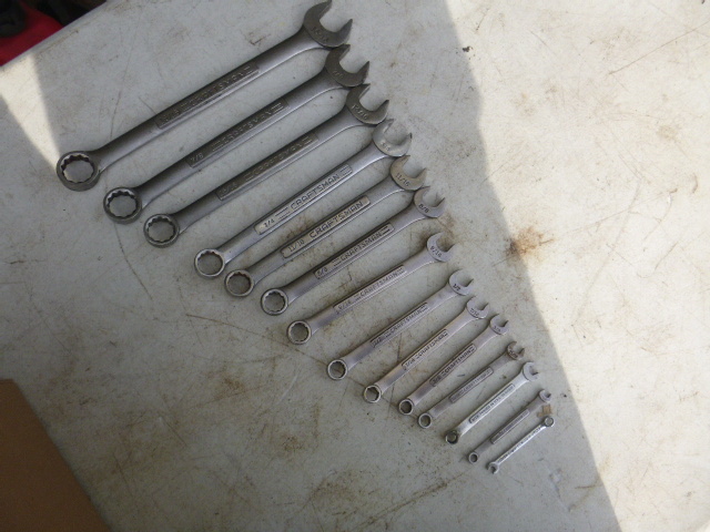 lot 16 image: 14 Craftsman Wrenches