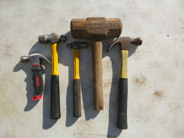 lot 27 image: 5 Hammers