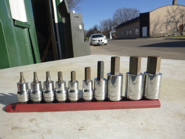 lot 31 image: NAPA 38 Driver Allens