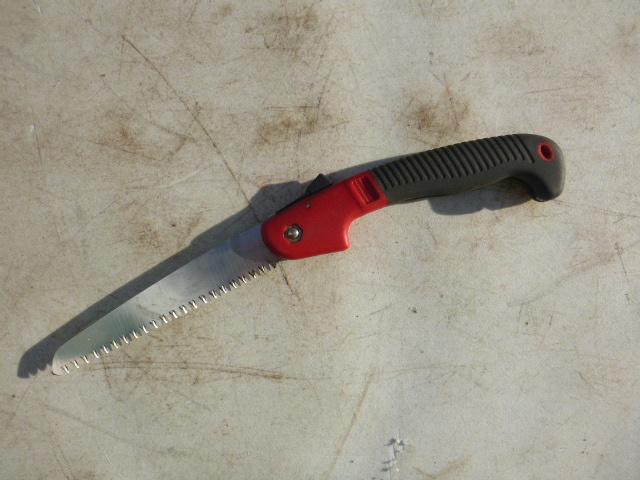 lot 41 image: Folding Saw
