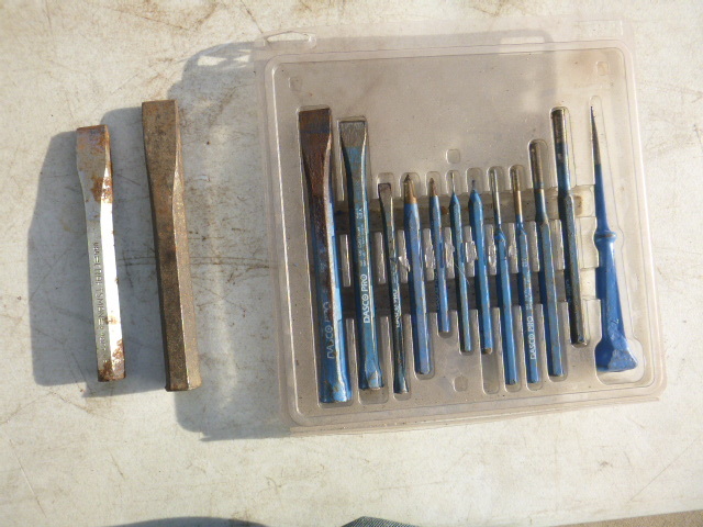 lot 44 image: Punch and Chisel Set