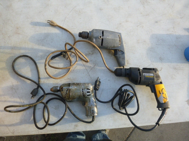 lot 50 image: 3 Drills
