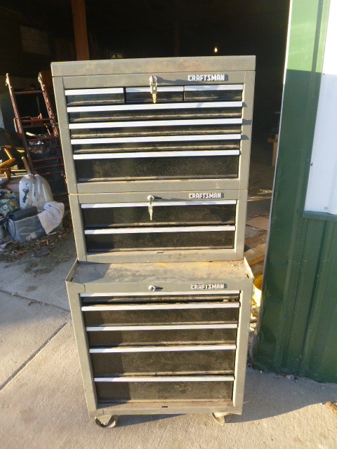 lot 57 image: 3 Piece Craftsman Toolbox