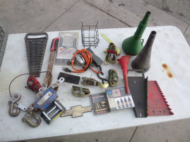lot 61 image: Miscellaneous Garage Items