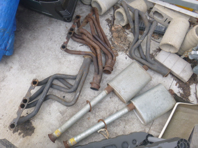 lot 74 image: Miscellaneous Headers and Mufflers