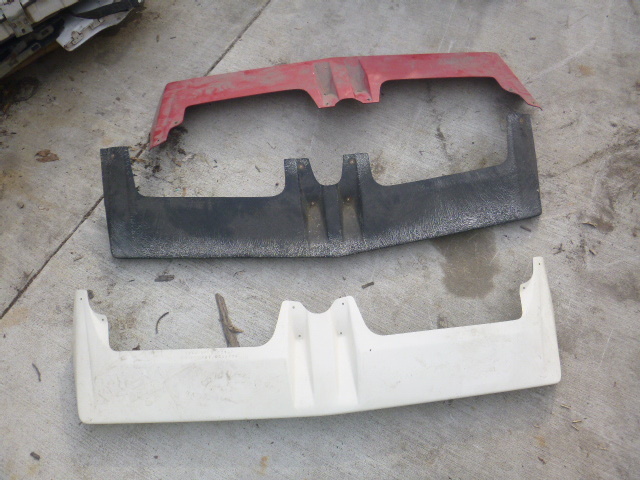 lot 79 image: 3 Visors