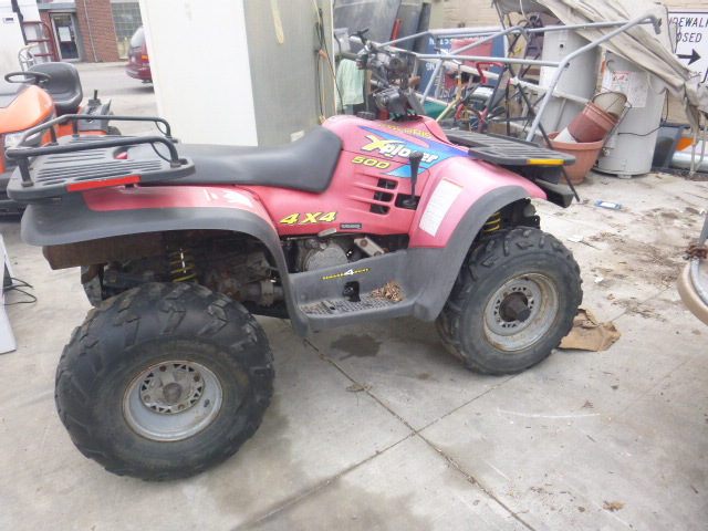 lot 2 image: 1997 Polaris Explorer 500