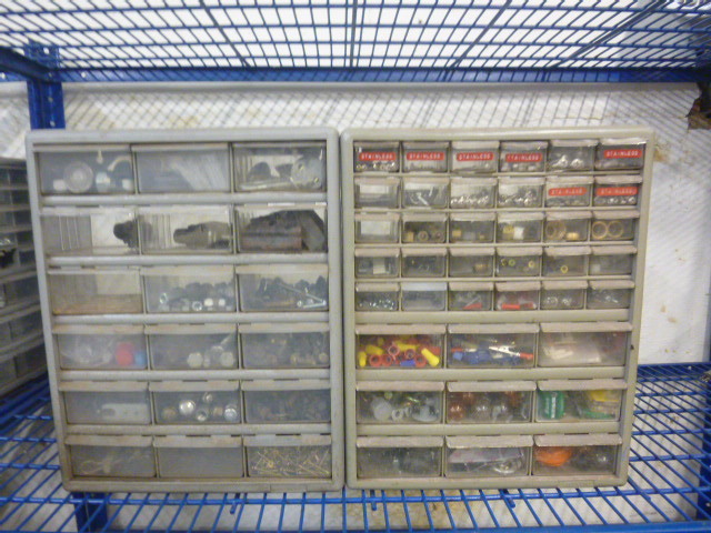 lot 107 image: 2 Parts Bins