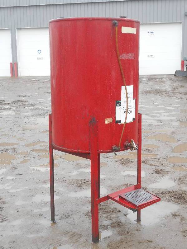 lot 4 image: Commercial 200-Gallon Upright Fuel...