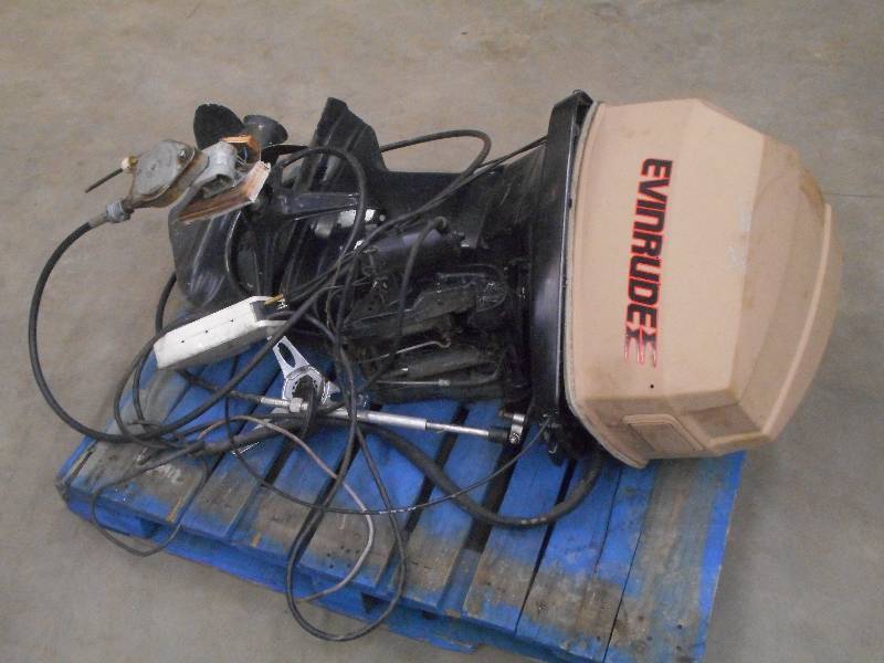 lot 5 image: Evinrude 115HP Outboard Motor With ...