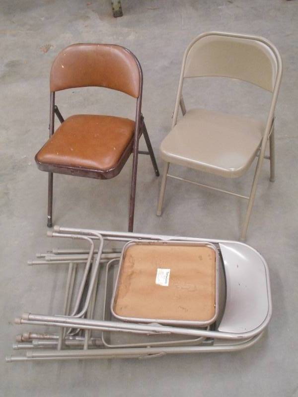 lot 27 image: Lot Of (5) Folding Steel Chairs ...