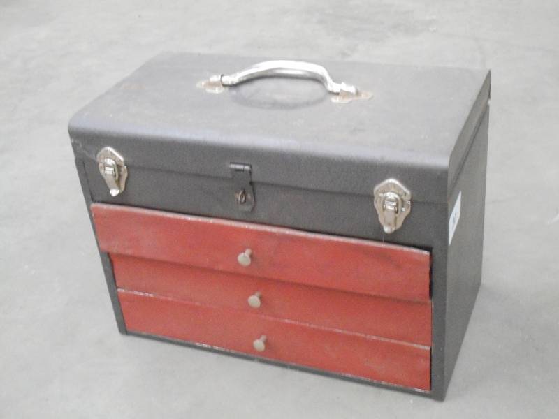 lot 30 image: 3-Drawer Steel Toolbox, Empty ...