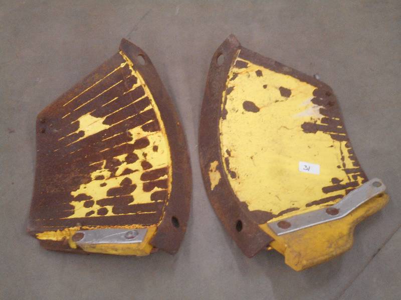 lot 31 image: Pair Of Snow Plow Side Extensions, ...