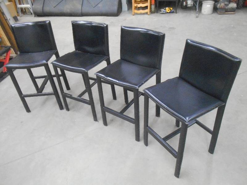 lot 82 image: (4) Heavy Duty Matching Bar Stools,...