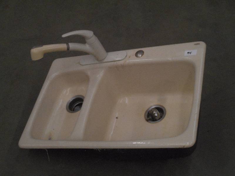 lot 94 image: Double Bowl Kohler Cast Ironm Sink ...