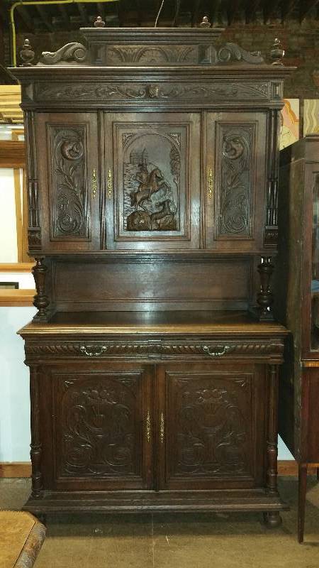 lot 4 image: Impressive 1800s French Oak Carved Cabinet