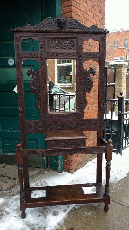 lot 7 image: Intricately Carved 1880s English Hallstand