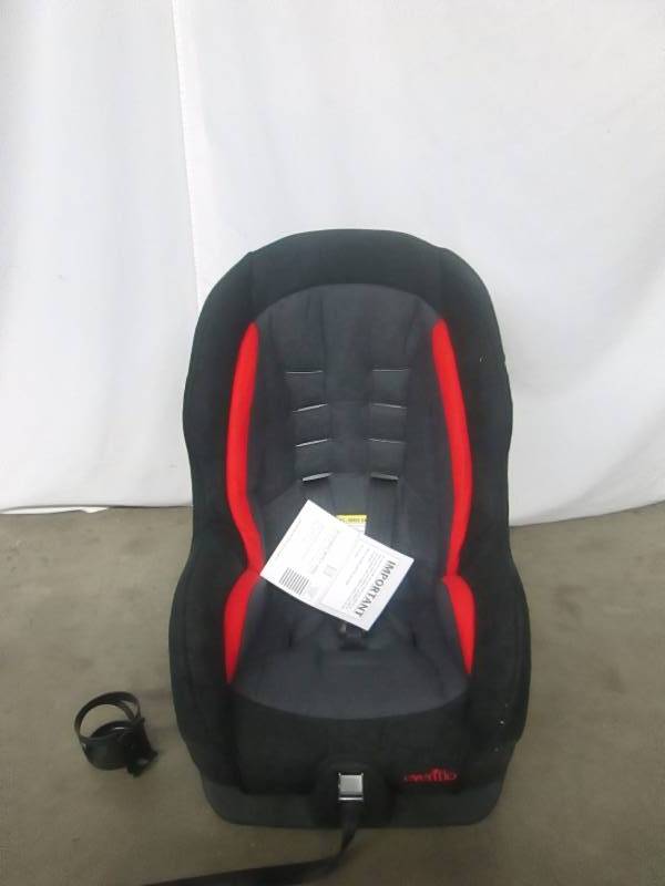 lot 16 image: Evenflo Tribute Convertible Car Seat