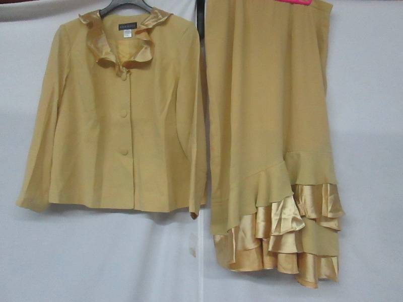 lot 75 image: Wearabouts Plus 2-pc. Charmeuse & Chiffon Ruffle Skirt Suit