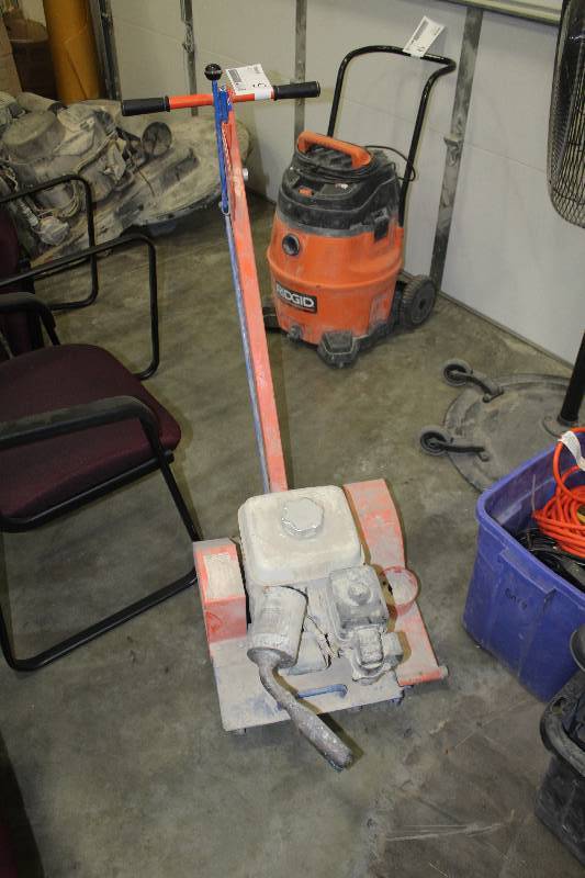 lot 5 image: Commercial Cement Saw