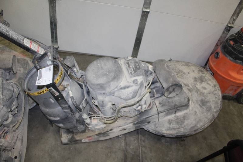 lot 7 image: Pioneer Eclispe Commercial Power Operated Cleaning Machine Floor Polisher w Propane Tank