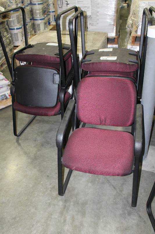 lot 10 image: Lot of (5) Padded Office Chairs