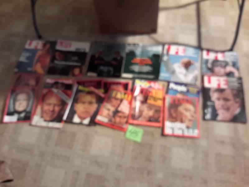 lot 45 image: Vintage Magazines.. Time, Life.. See closeup for subjects