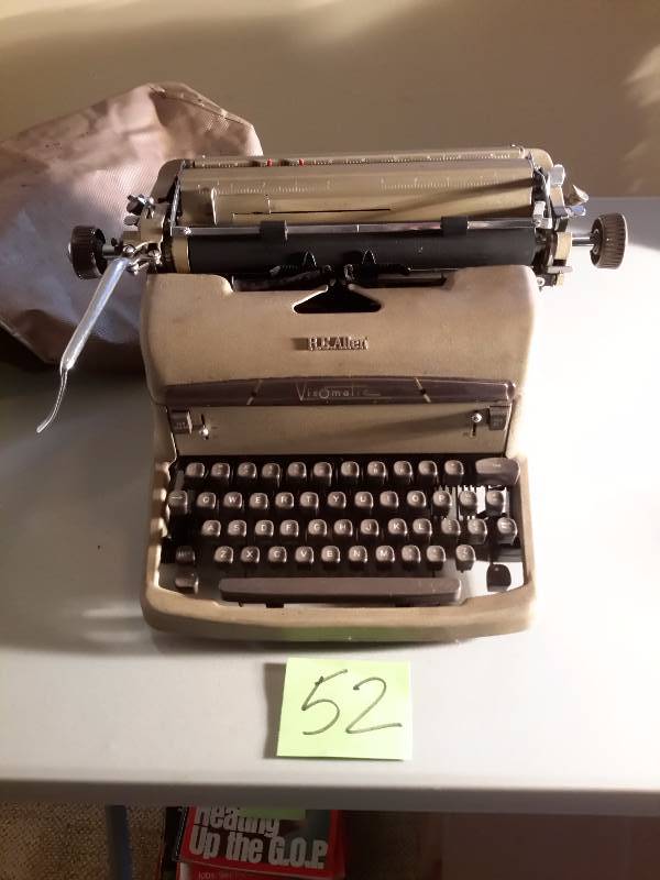 lot 52 image: RC Allen Typewriter..