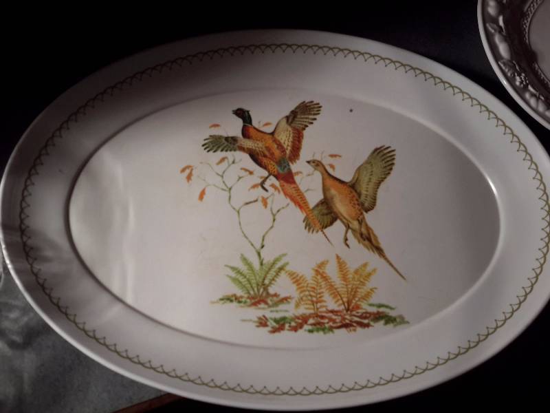 lot 19 image: 2 Large Platters.. Pheasant theme and Turkey.