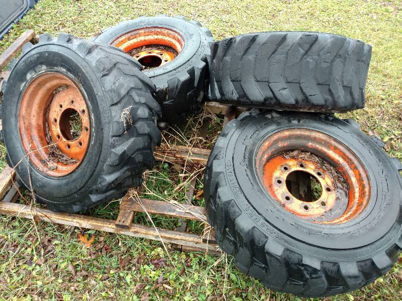 lot 1D image: 4, Stonewall Skid Steer Tires