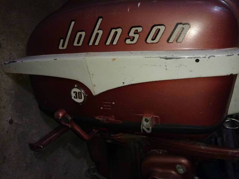 lot 1H image: Johnson Seahorse 30HP Boat Motor Untested