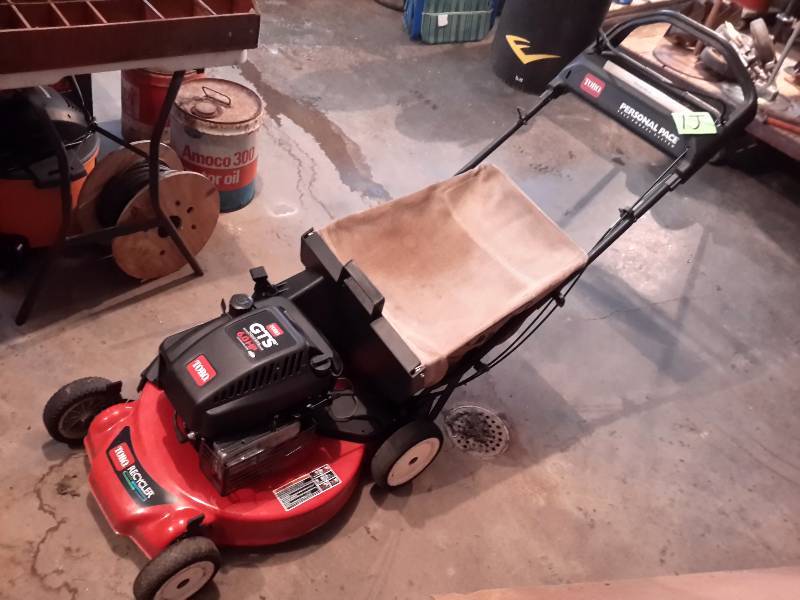 lot 1J image: TORO GTS 6 HP Lawnmower