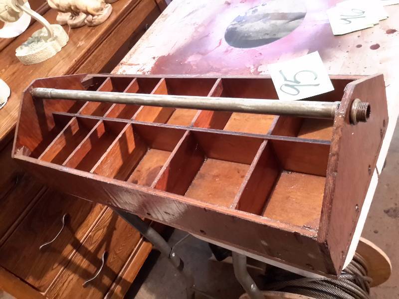 lot 95 image: Nice wooden sectional Boxtray