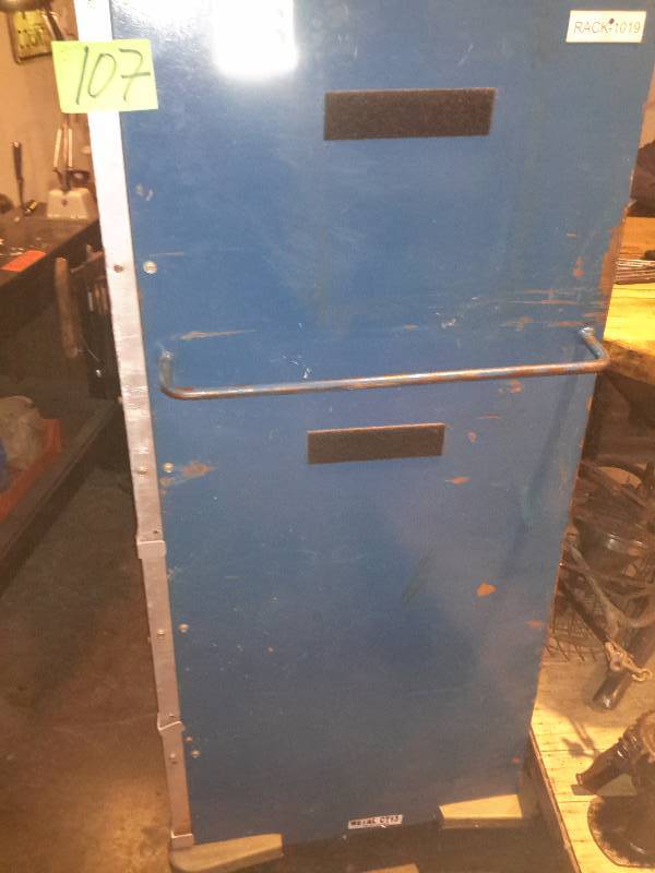 lot 107 image: Airport Baggage Cart