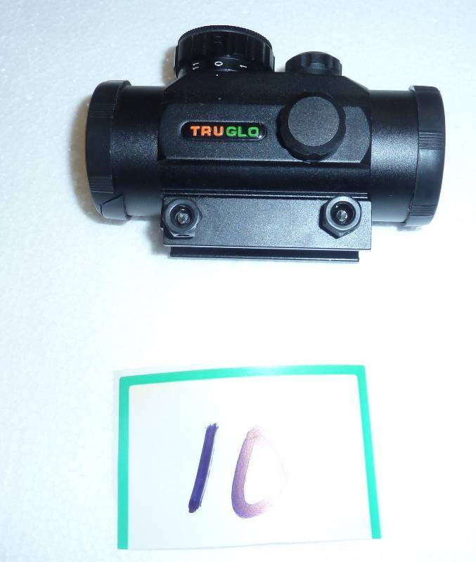lot 10 image: TruGlo Red dot scope...