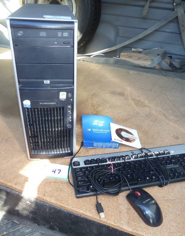 lot 47 image: Fully working desktop tower - HP XW...