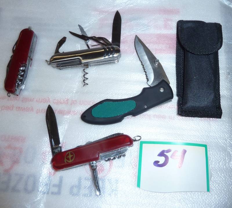 lot 54 image: 3 multi-tool swiss army type knives...