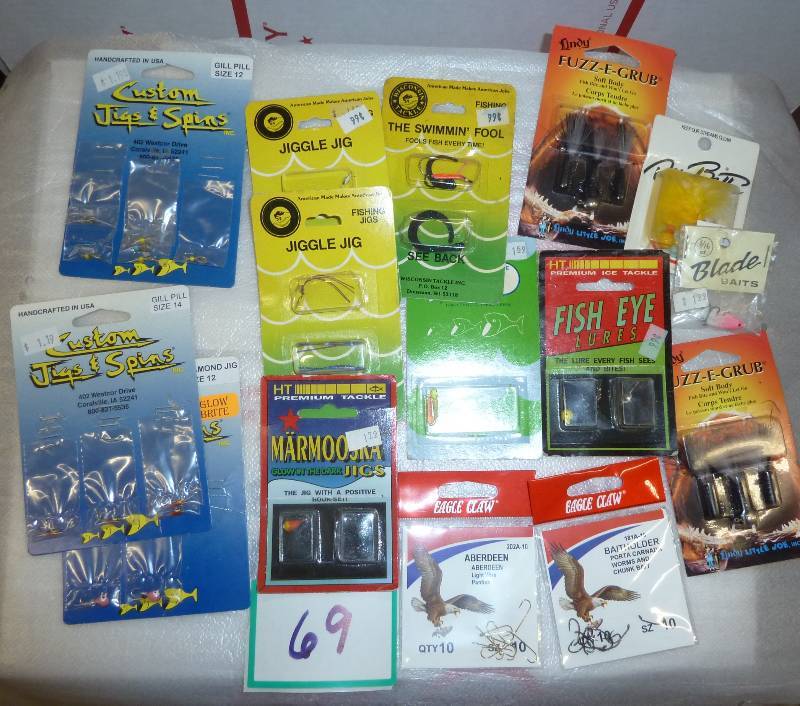 lot 69 image: Lot of fishing jigs, grubs - new...