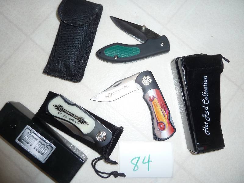 lot 84 image: 2 hot rod coupe collector knives an...