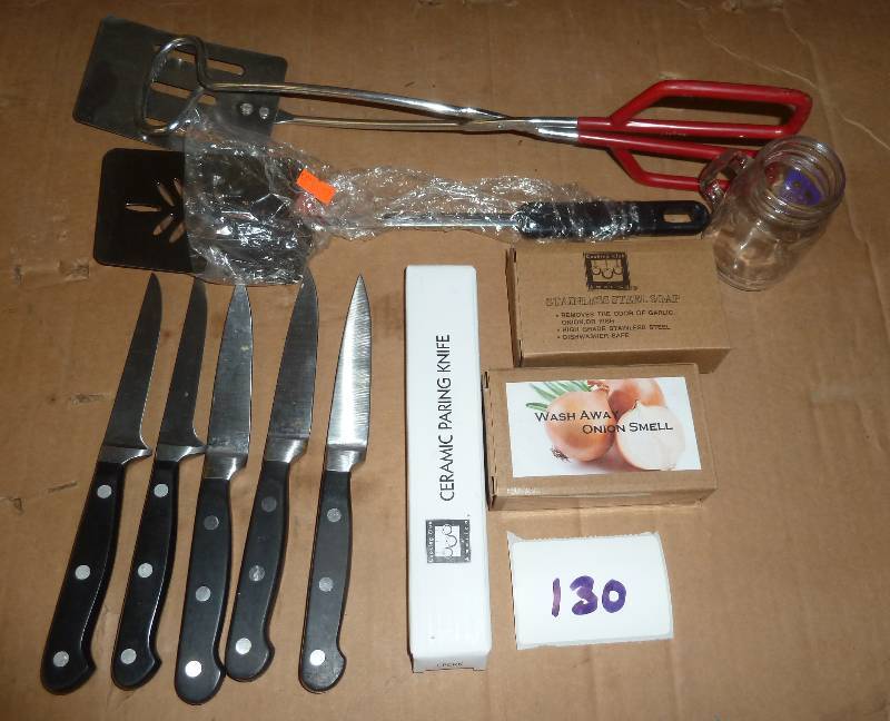 lot 130 image: kitchen lot - 5 steak knives, 1 cer...