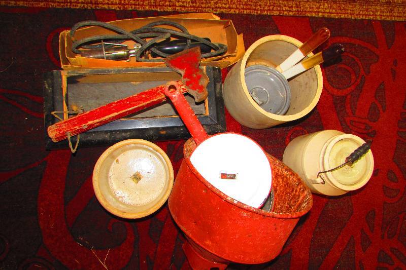 Tote of old Kitchen items